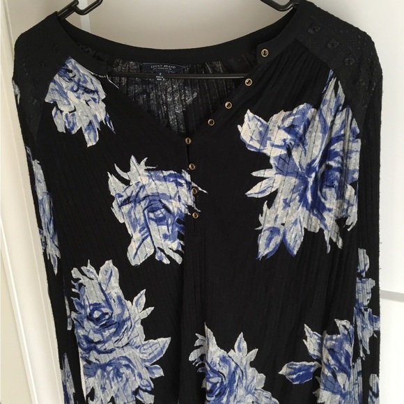 Lucky Brand Black and Blue Knit Top Size Small - Picture 3 of 6